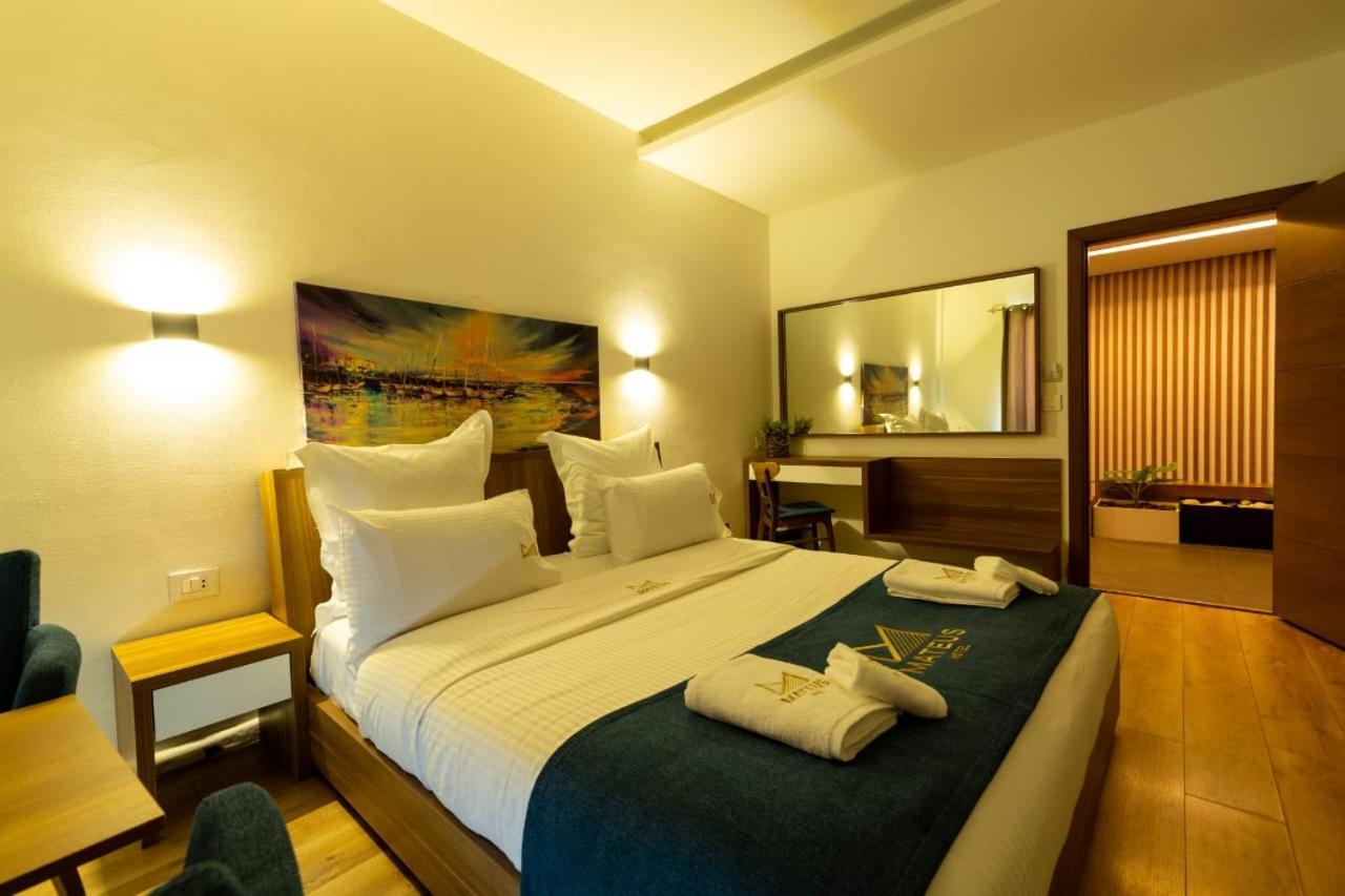 Mateus Hotel & Pool Джуния Экстерьер фото